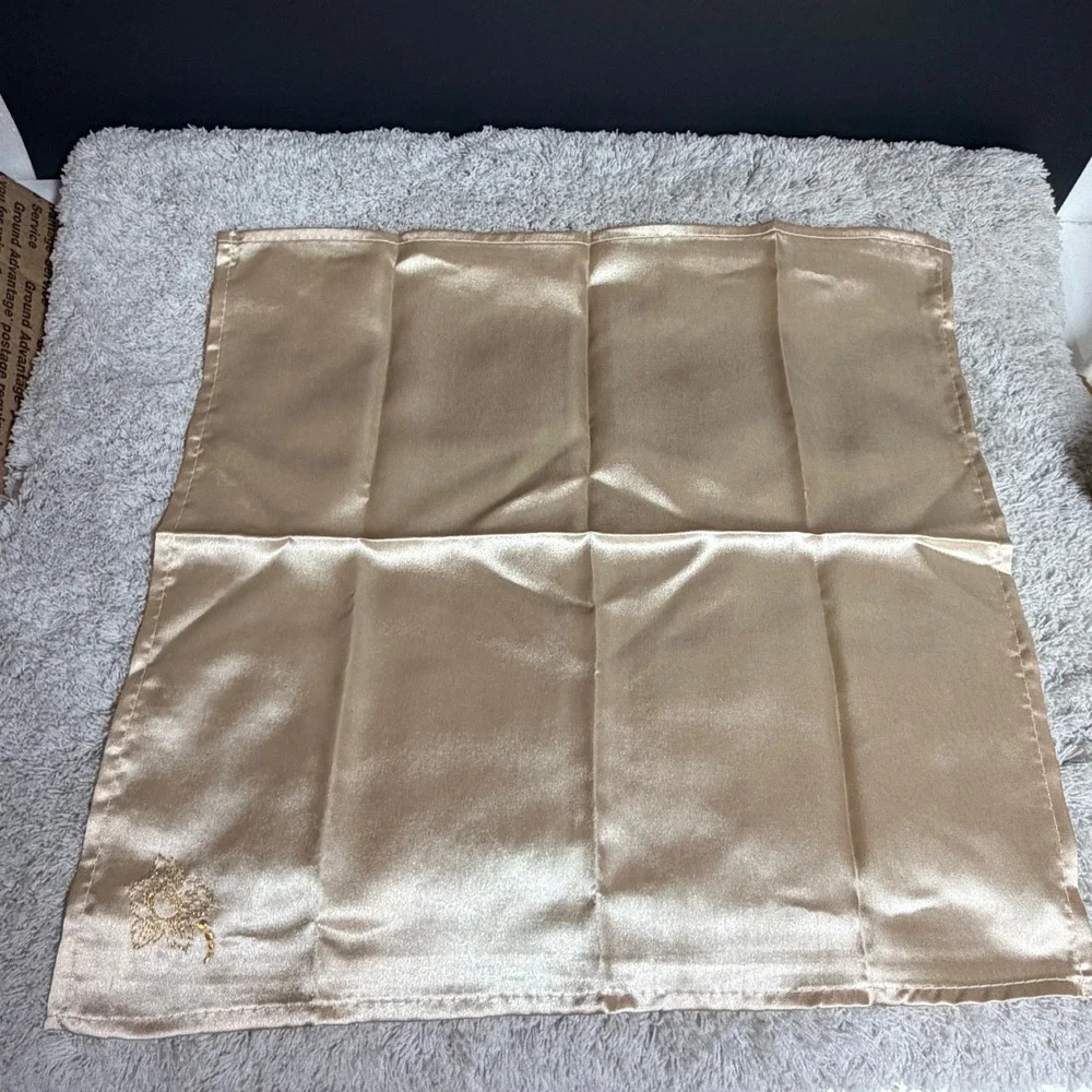 Vintage Set 6 Champagne Satin Dinner Napkins‎ 17x17 Gold Embroidered Floral READ